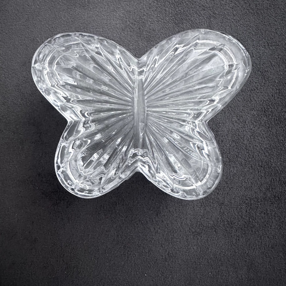VINTAGE‎ GLASS BUTTERFLY TRINKET DISH WITH LID